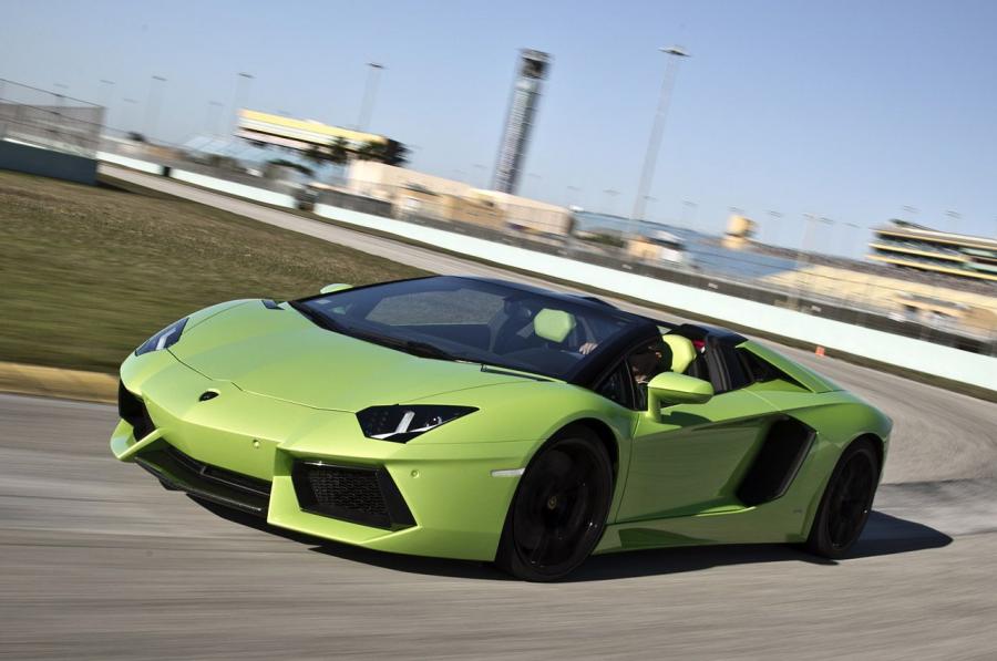  Lamborghini Aventador LP700-4 Roadster 2013 года  (фото 61 из 68)